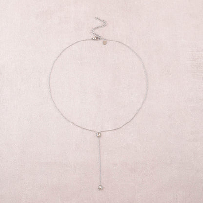Collier Y rhodium - Orné de cristaux de Swarovski® - 40+7 cm - Longueur de chaîne pendante : 6 cm - Dimensions des cristaux : 5x5 mm - Crystal