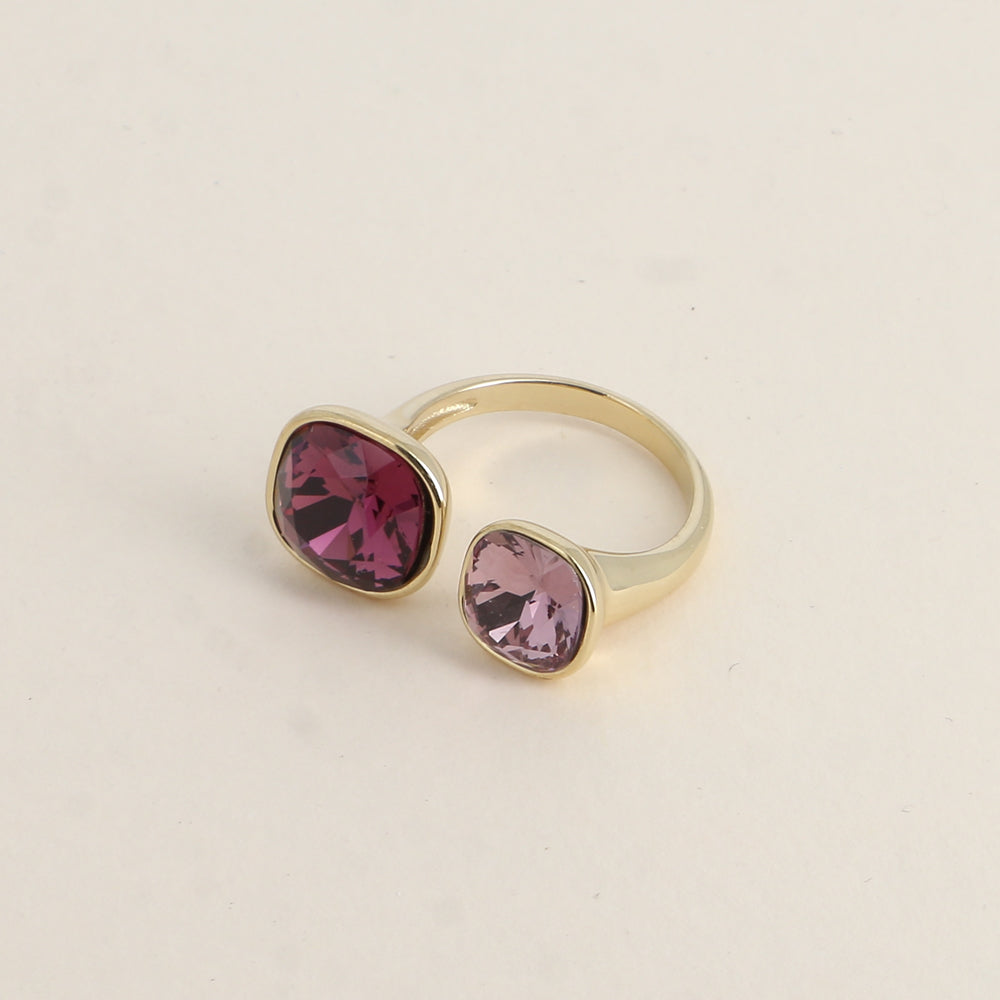 Bague ouverte- Ornée de cristaux de Swarovski® 10 mm et 8 mm - Hauteur de la bague: 2 mm - Amethyst