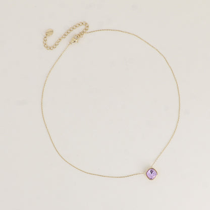 Collier orné de cristal de Swarovski® 8 mm - Longueur de chaîne : 39+5 cm - Diamètre du cristal : 8 mm - Violet