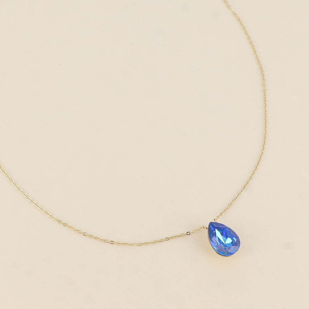 Collier - Pendentif cristal de Swarovski® en forme de goutte - Longueur du collier : 40+5 cm - Dimensions du cristal : 10x14 mm - Royal blue delite