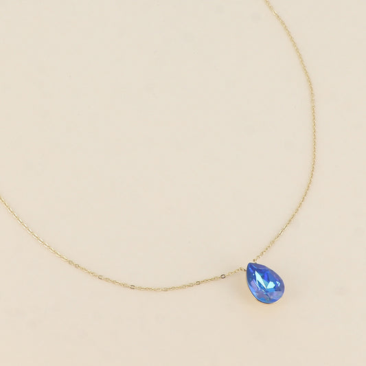 Collier - Pendentif cristal de Swarovski® en forme de goutte - Longueur du collier : 40+5 cm - Dimensions du cristal : 10x14 mm - Royal blue delite