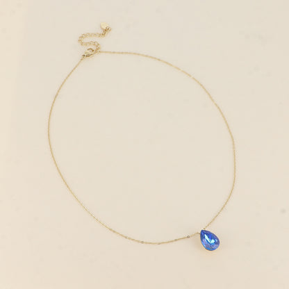 Collier - Pendentif cristal de Swarovski® en forme de goutte - Longueur du collier : 40+5 cm - Dimensions du cristal : 10x14 mm - Royal blue delite