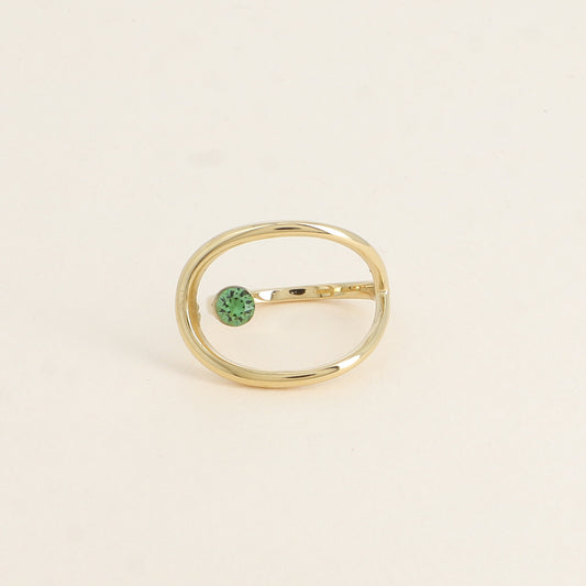 Bague forme ajourée ornée de cristal de Swarovski® - Hauteur de la bague: 20 mm - Epaisseur de l'anneau : 1,5 mm - Dimensions du cristal : 5x5 mm - Erinite