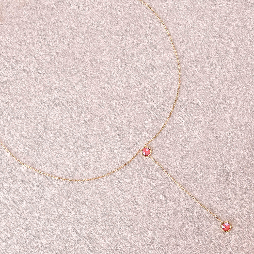 Collier Y - Orné de cristaux de Swarovski® - 40+7 cm - Longueur de chaîne pendante : 6 cm - Dimensions des cristaux : 5x5 mm - Royal red