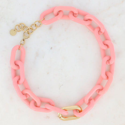 Collier avec mousqueton et résine ovale rose 46+5 cm