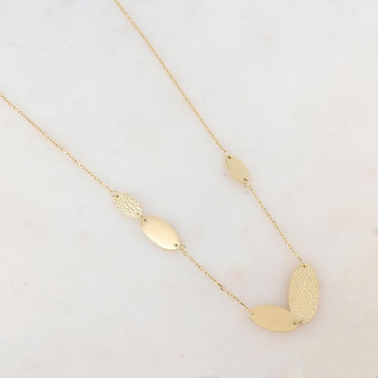 Collier avec 3 pièces ovales lisses et 2 pièces ovales martelées (40+5CM)