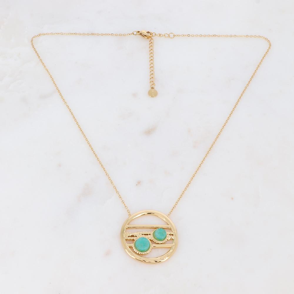 Collier doré avec un pendentif rond ajouré et serti de deux pierres en amazonite 38+5 cm