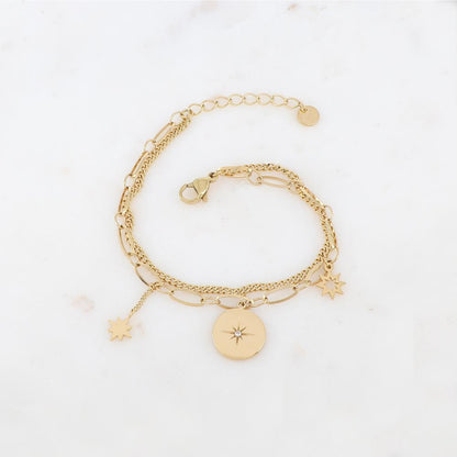 Bracelet en jeu de mailles 2 rangs avec pampilles étoiles, pièce ronde, étoile et strass