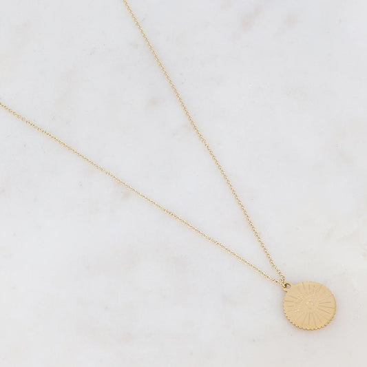 Collier doré composé d'un pendentif rond avec un motif oeil bienveillant 40+5 cm