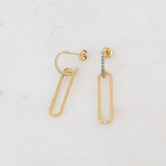 Créoles à puce en forme géométrique, strass 1,5 x 4 CM.