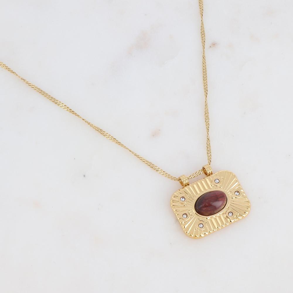 Collier sur chaîne composé d'une pièce rectangulaire avec une pierre naturelle oeil de tigre rouge et ornée de strass 40+5 cm