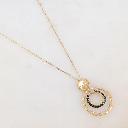 Collier avec pièce ronde, deux anneaux et perles de rocaille beiges (55+5CM)