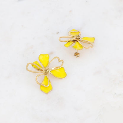 B.O à puce avec fleur émaillée