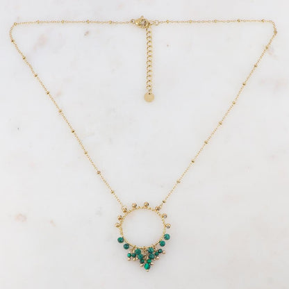 Collier composé d'un anneau doré et de perles en pierres naturelles malachite 40+5 cm