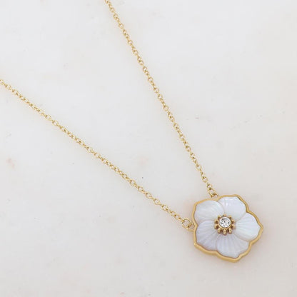 Collier avec pendentif fleur en nacre, strass (39+7CM)
