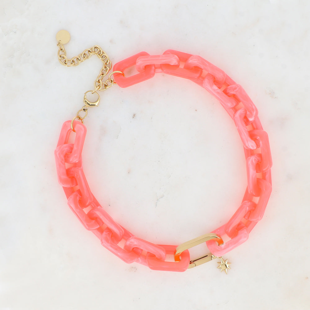 Collier avec étoile et résine rectangulaire orange 42+10 cm