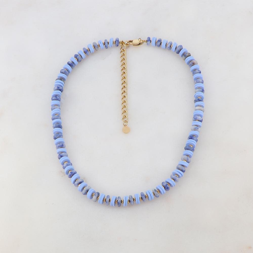 Collier doré avec des perles en pierre bleue et des perles heishi bleues 36+7 cm