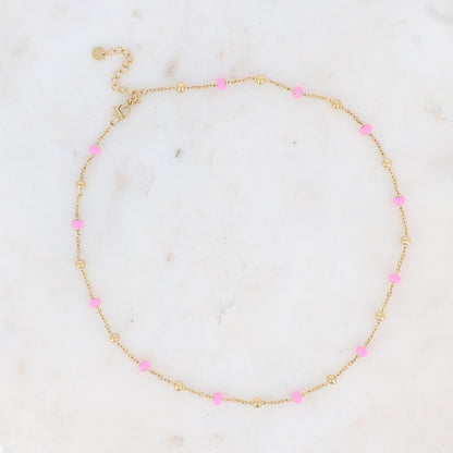 Collier doré embelli de petites boules en émail  40+5 cm
