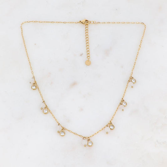 Collier doré embelli de pierres agates blanches et de strass blancs 38+5 cm