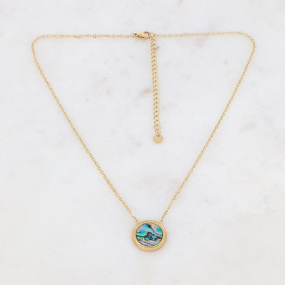 Collier doré avec une pampille ronde ornée d'une nacre abalone 39+7 cm