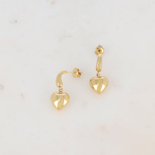 Créoles à puce avec cœur 1,2 x 2,5 cm.