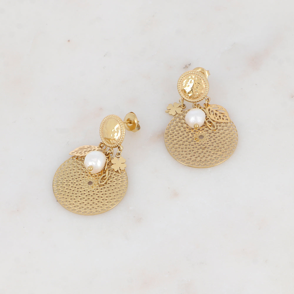 B.O à puce avec 2 pièces rondes, chaîne, trèfle et perles d'eau douce 1 x 2,3 cm.