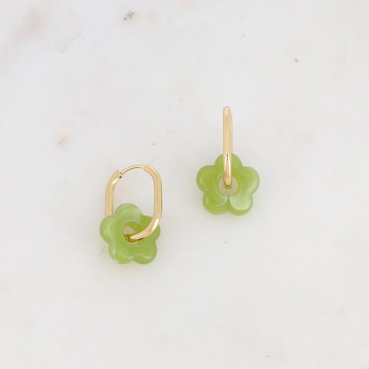 Créoles rectangulaires avec perle de fleur en acétate 1,6 x 2,8 cm