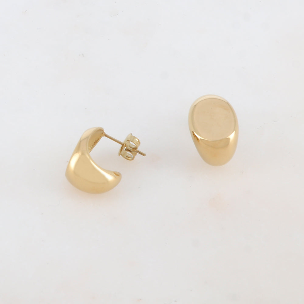 Créoles à puce avec effet plat, effet miroir 1,3 x 1,7 cm.