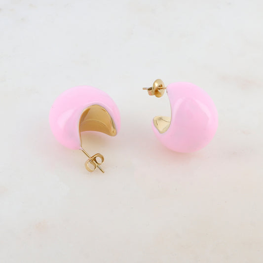 Créoles à puce bombées et émaillées 2 x 2,5 cm.