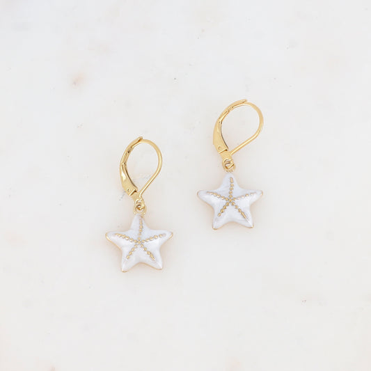 Créoles avec pampille étoile de mer émaillée 1,5x 3 cm