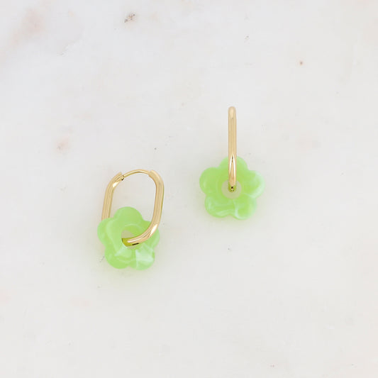 Créoles rectangulaires avec perle de fleur en acétate 1,6 x 2,8 cm