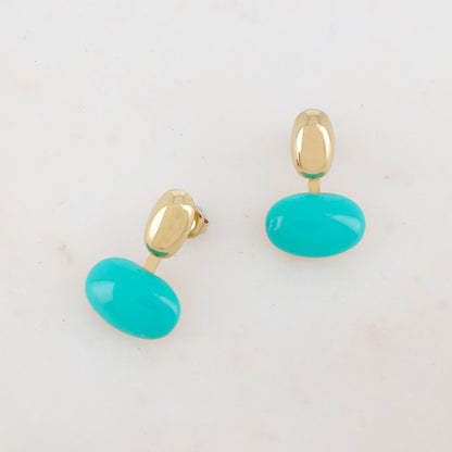 B.O à puce en forme géométrique avec émail, tige 1,7 x 2,5 cm.