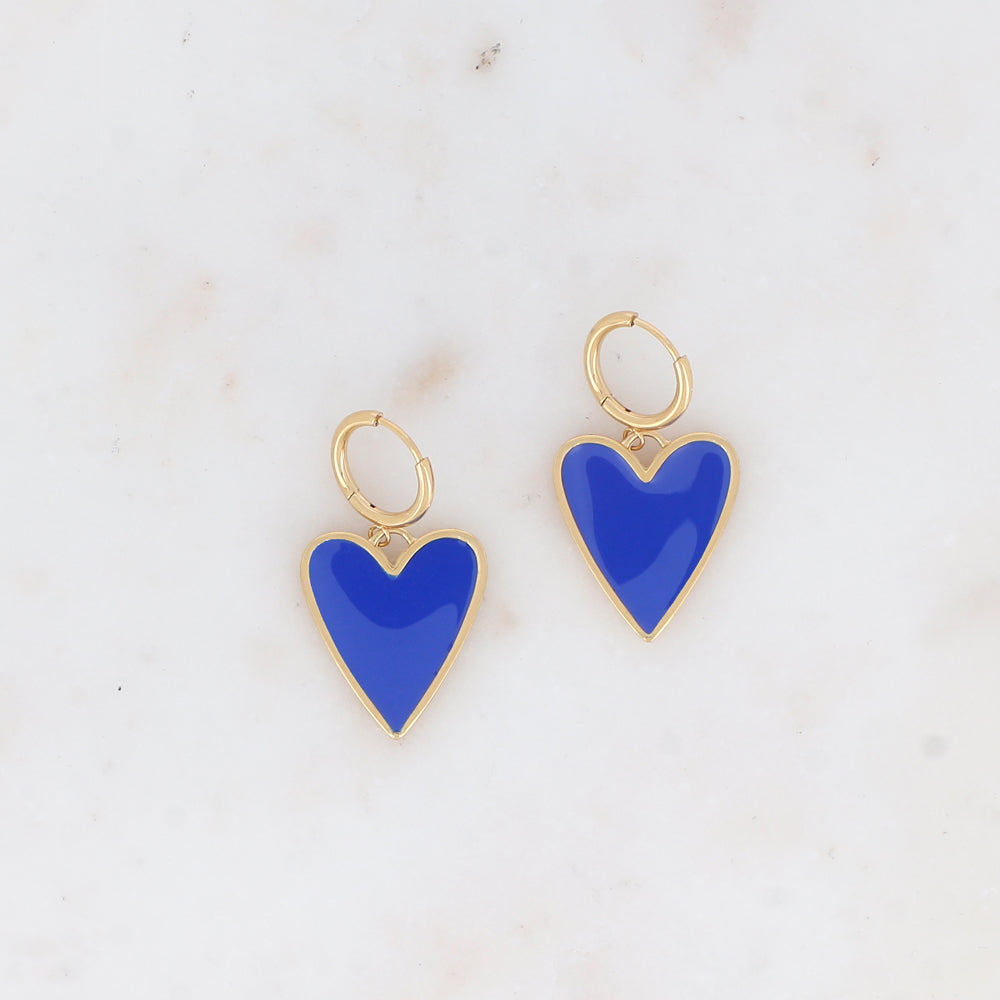 Créoles avec pendentif forme cœur émaillé 1,8 x 3,3 cm.