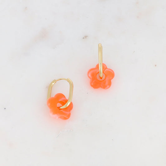 Créoles rectangulaires avec perle de fleur en acétate 1,6 x 2,8 cm